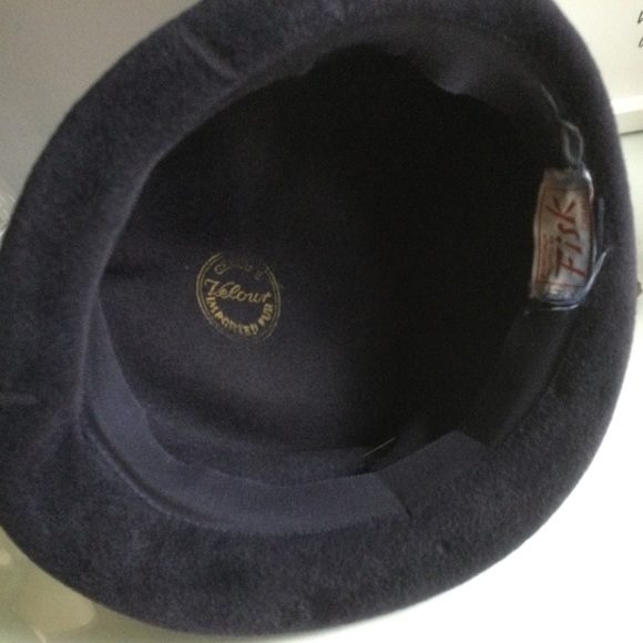 Vintage Fisk Navy Velour Hat - Picture 4 of 4